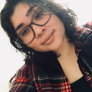 Meet your Posher, Claudia